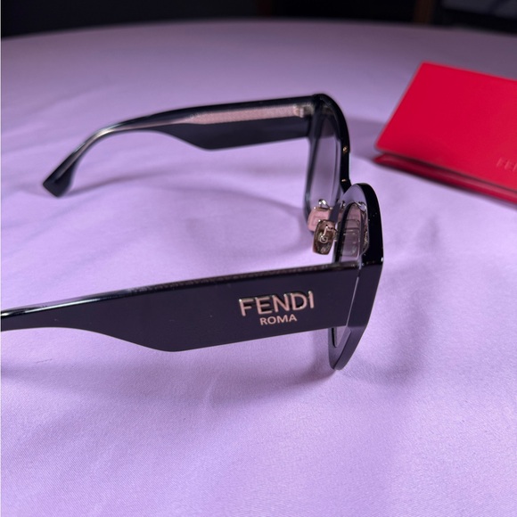 Fendi Roma Black Frame Sunglasses with Bold Red Case - Picture 4 of 6